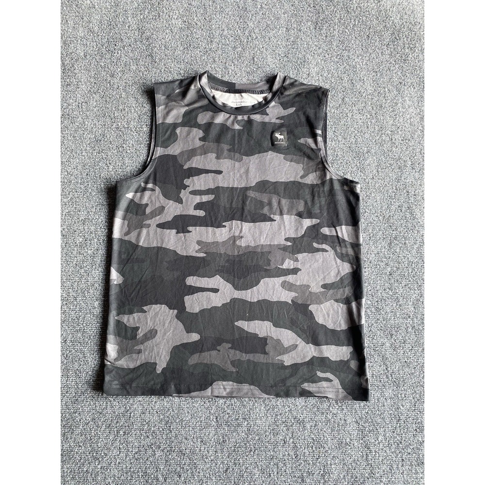 Abercrombie Kids Size 15/16 Crewneck Grey Camo Tee